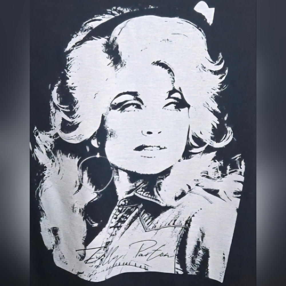 Dolly Parton Tshirt - Picture 2 of 5